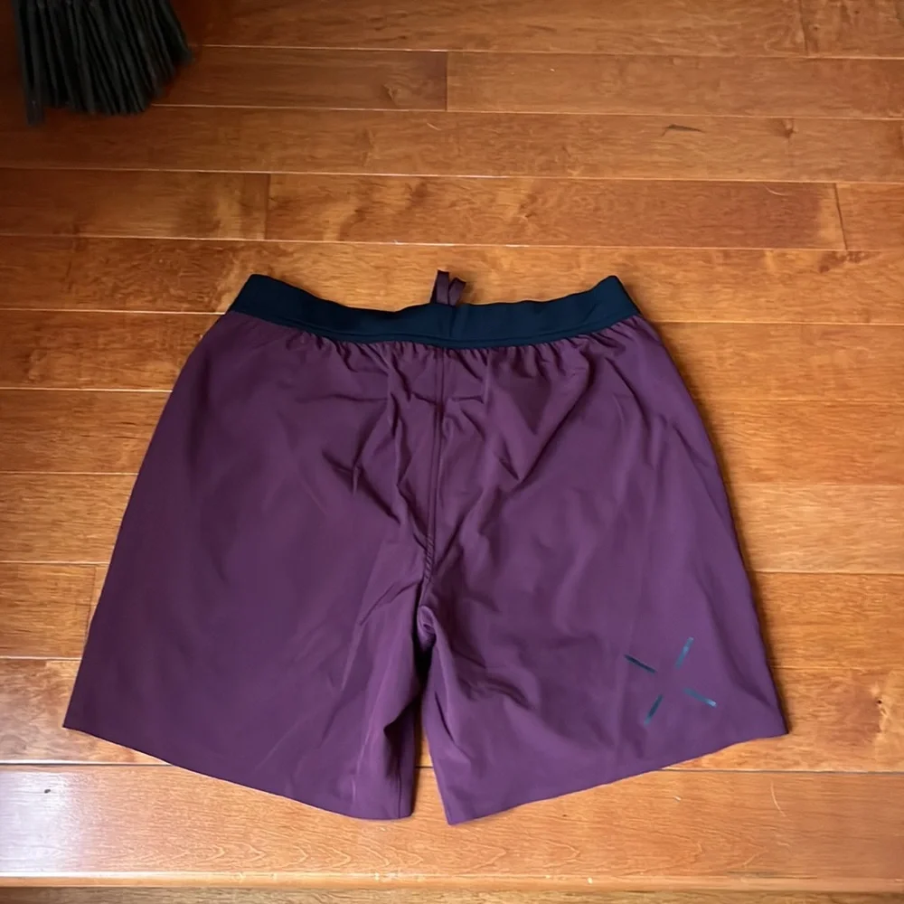 NWOT Ten Thousand Maroon Interval Short (Liner) 7